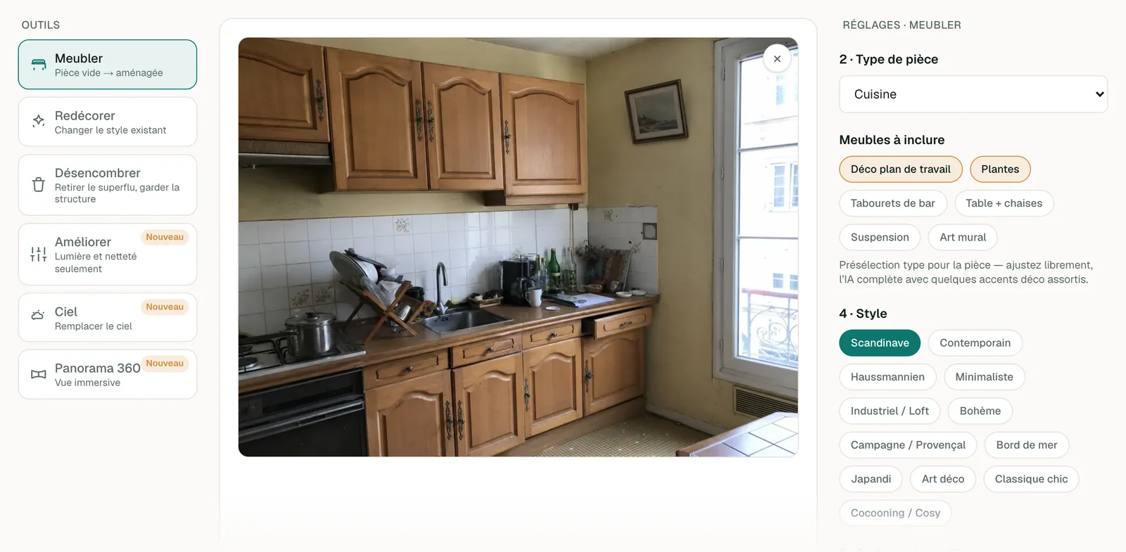 Simulateur déco en ligne : photo d'une cuisine chargée, pièce et style scandinave choisis, avant de lancer le rendu